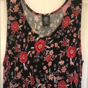 Agnes & Dora floral print Essential Tank